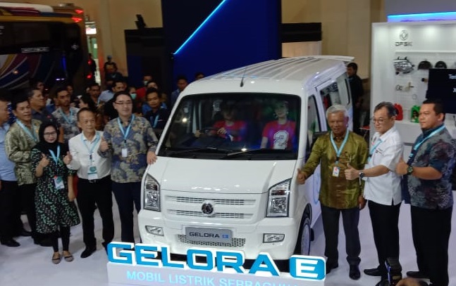 DFSK Gelora E, kendaraan niaga bertenaga listrik dengan jarak tempuh 300 km dalam kondisi baterai 80 persen. 
