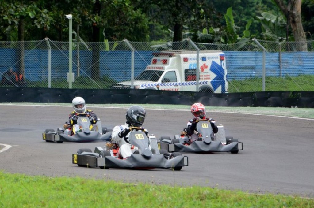 Kejurnas Gokart Eshark Rok Cup Indonesia 2020 hadirkan kelas Racing Experience untuk mengakomodir peserta pemula yang ingin menjajal kejuaraan gokart. 