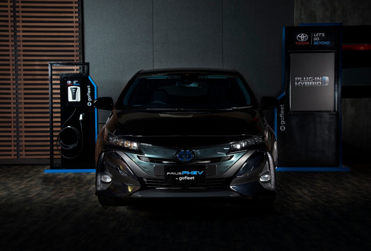 Toyota Perkenalkan Prius PHEV, Satu Level di Atas Hybrid