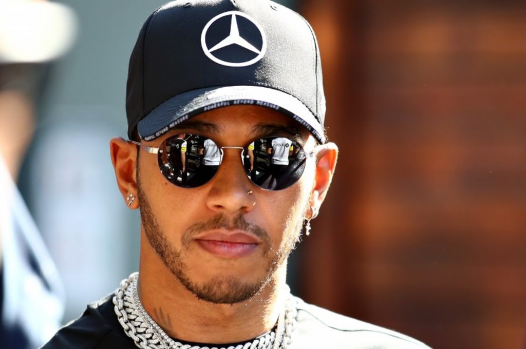 Lewis Hamilton tak punya niat gabung ke Ferrari. f1