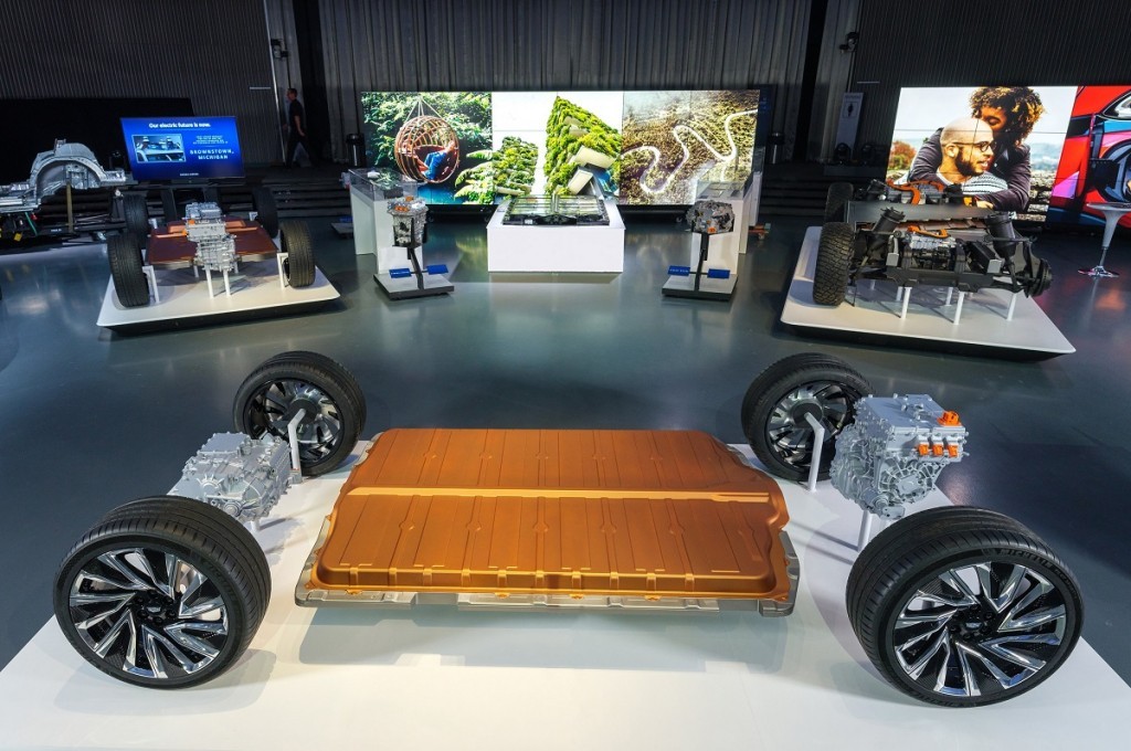 GM kembangkan baterai mobil listrik dengan ketahanan mencapai 1 juta kilometer. gm