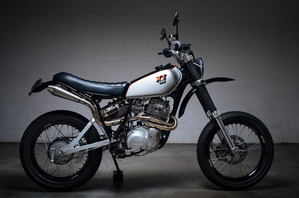 Modifikasi motor Yamaha XT550 tahun 1982. pipeburn