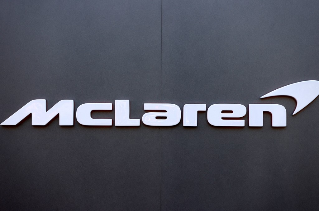 McLaren mempertimbangkan jual saham minoritas demi dapatkan dana segar. mclaren