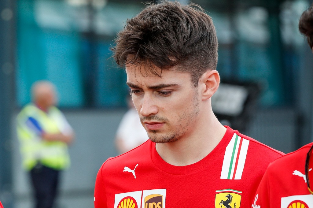 Charles Leclerc mengaku salah atas insiden tabrakan duo Ferrari di F1 Styria. planetf1