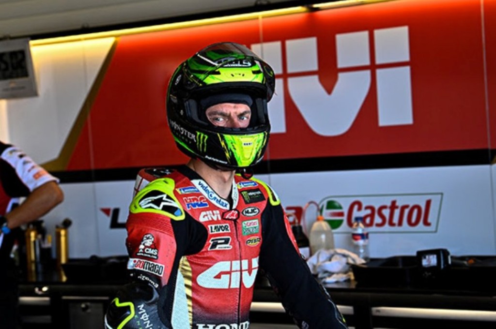 Selain Marquez, Cal Crutchlow juga masuk meja operasi. gpone