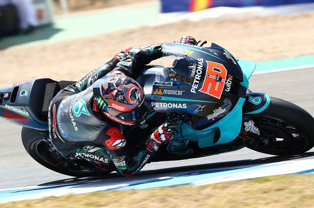 Tanpa kehadiran Marquez, Fabio Quartararo tampil perkasa di MotoGP Andalusia. autosport