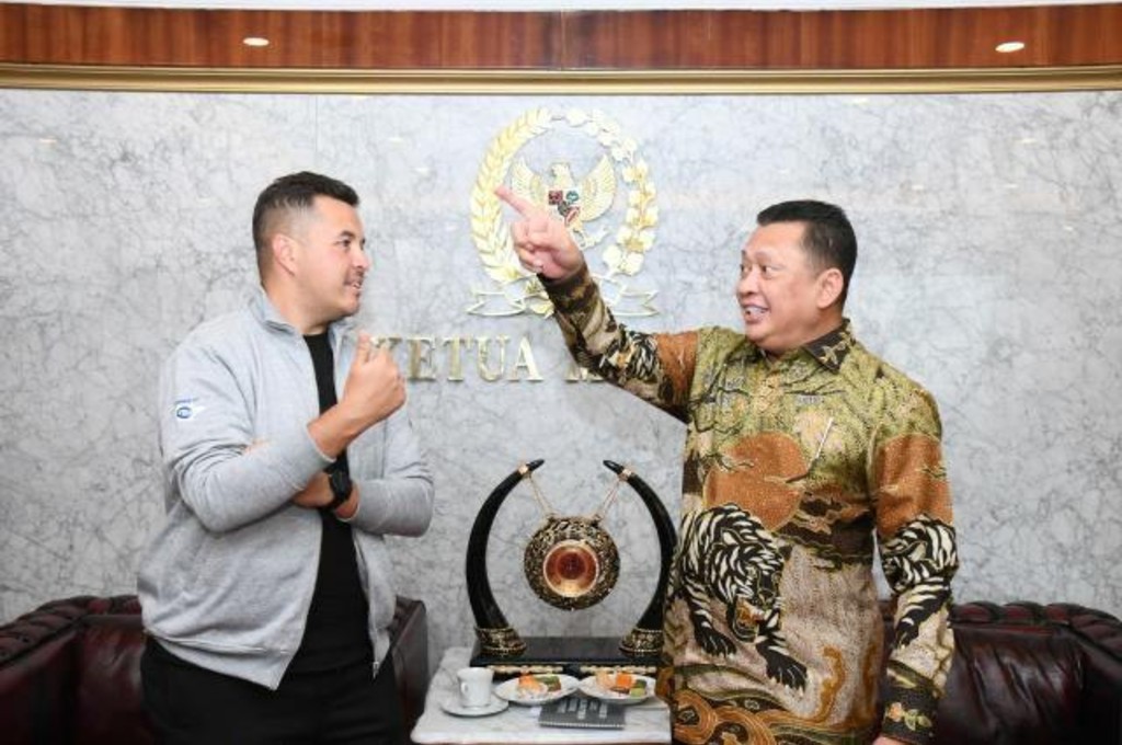 Rifat Sungkar bersama Ketua MPR RI, Bambang Soesatyo. imi