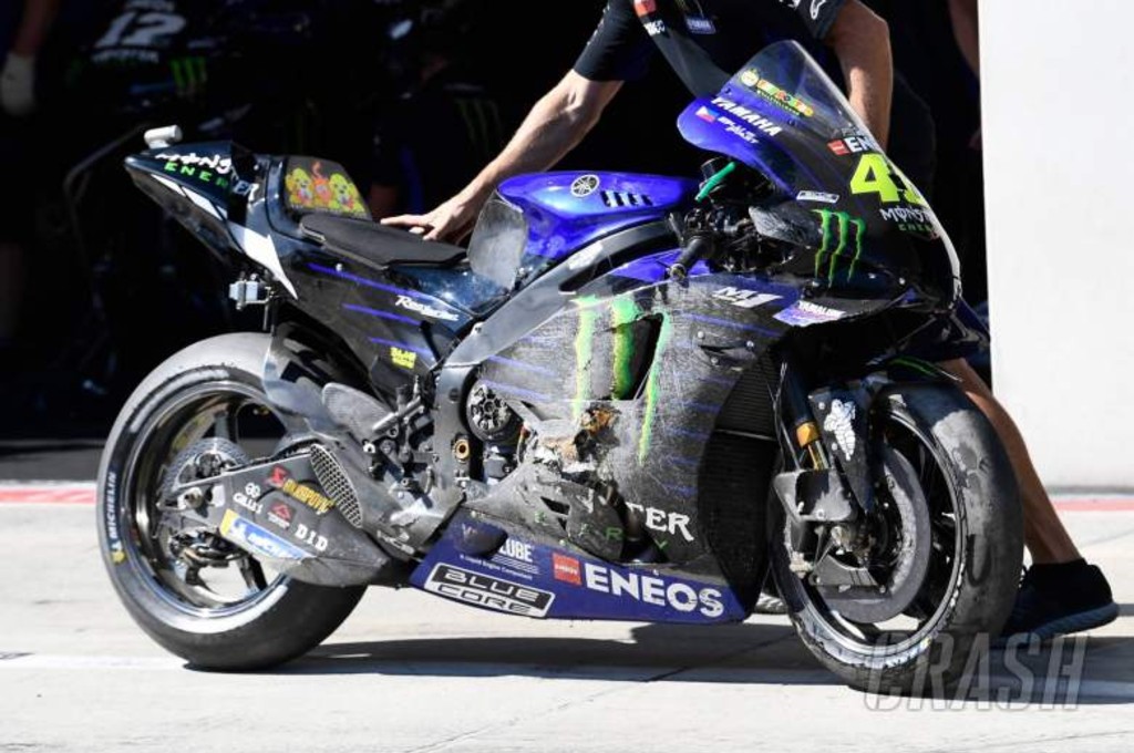 Valentino Rossi terjatuh saat menjalani Q1 MotoGP Styria. cmg