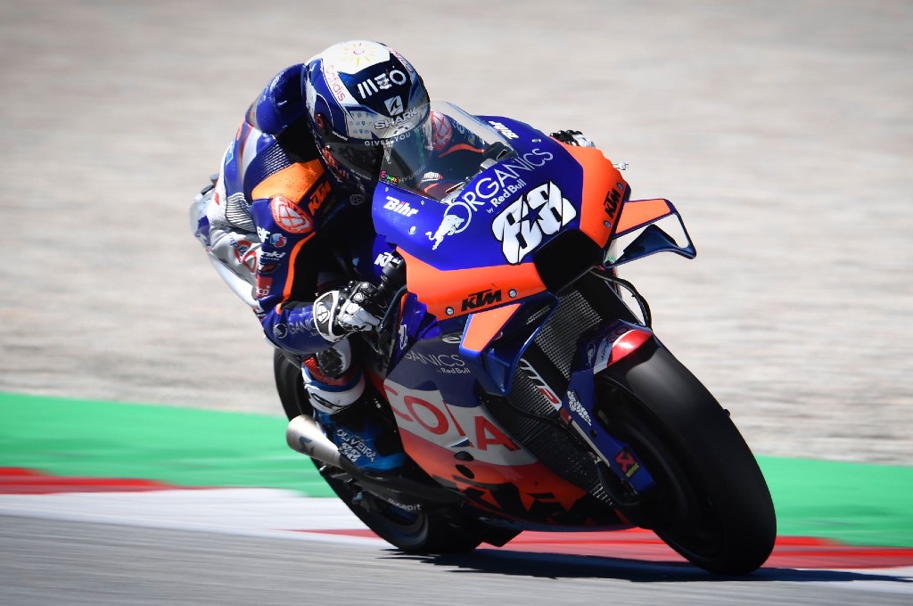 Menangi MotoGP Styria, Miguel Oliveira cetak sejarah sebagai rider Portugal yang mampu menjuarai balapan MotoGP. twiter/ktmtech3