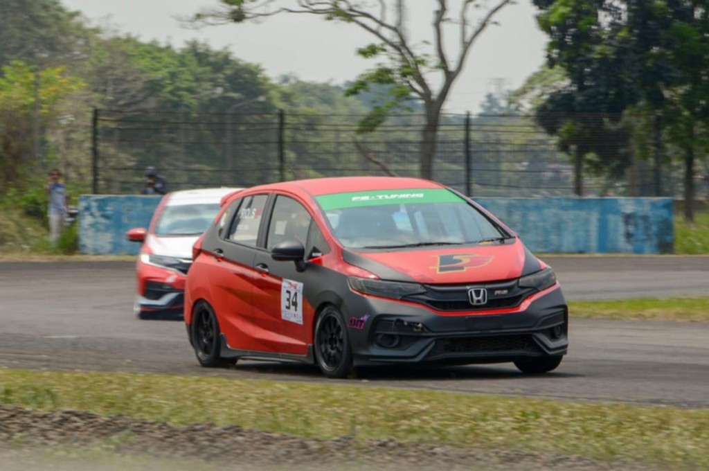 Rio SB kini memperkuat tim F Five Racing di ISSOM 2020. adri/autogear