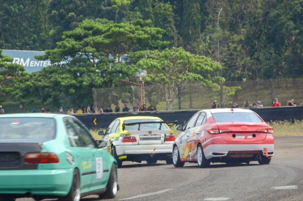 Balapan ISSOM round 1 di Sirkuit Sentul. autogear/adr