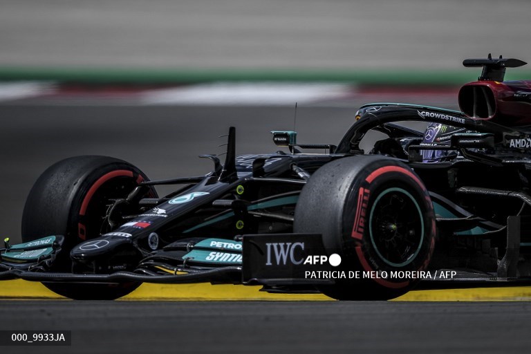 Pembalap Mercedes, Lewis Hamilton (AFP/Patricia de Melo Moreira)
