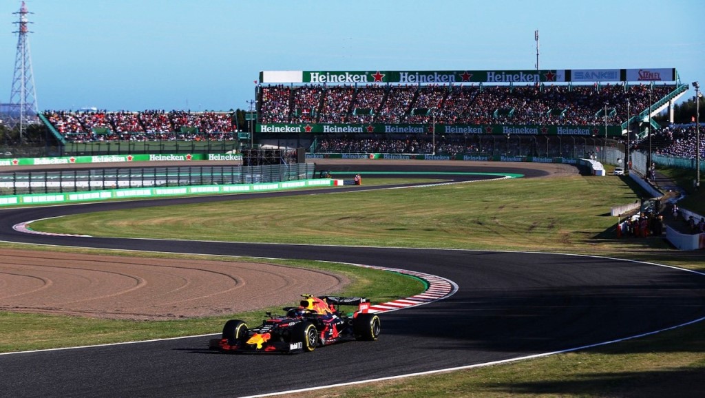 Aksi Max Verstappen dan mobil F1 Honda Red Bull Racing di sirkuit (Foto: Honda Motor)