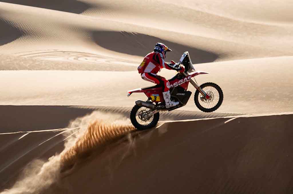 Sam Sunderland juarai Dakar Rally Arab 2022 usai meraih hasil yang tak terduga di etape terakhir. RedBull CP