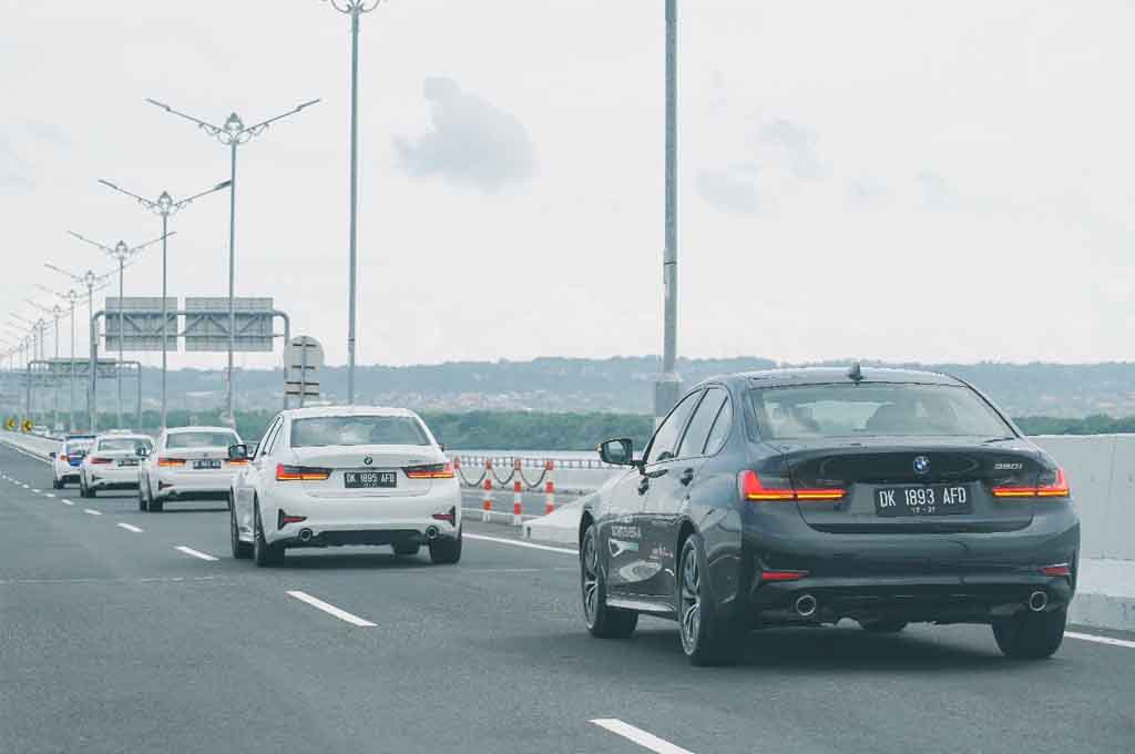 Penjualan BMW tahun lalu, bikin optimis pabrikan asal Jerman itu potensi pasar kendaraan premium di Indonesia. BGI