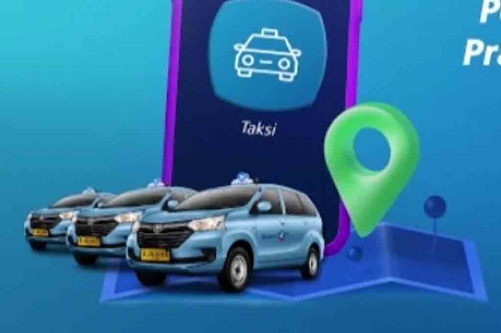 Memesan taksi secara online, kini bisa dilakukan lewat mobile banking. BlueBird