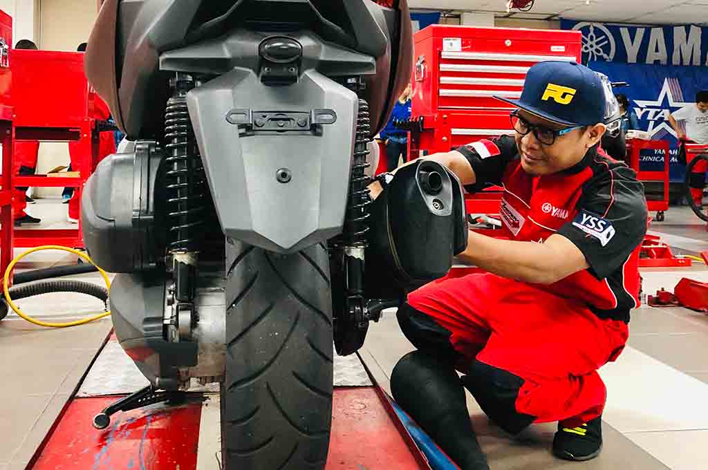 Yamaha selalu mengunggulkan forged piston di mesinnya yang anti panas. Lalu apa saja keuntungan teknologi jeroan mesin itu? AG-Ahmad Garuda