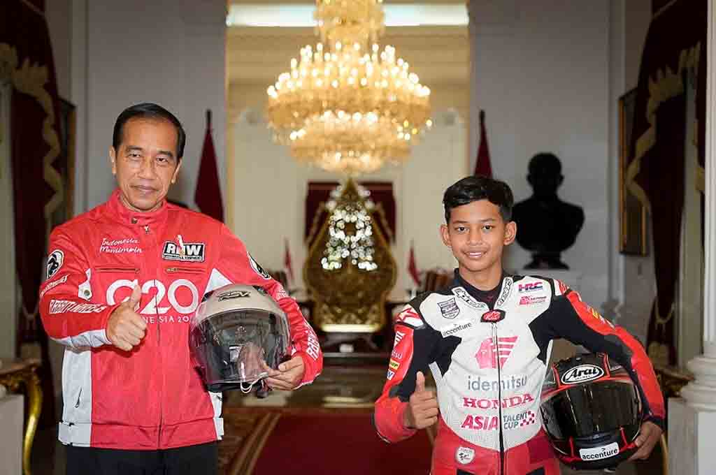 Mendapatkan kesempatan untuk berswafoto dengan Presiden Republik Indonesia, Joko Widodo, jadi penyemangat pembalap Indonesia sebelum ke Mandalika. AHM
