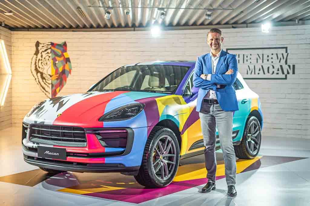 Porsche Indonesia memperkenalkan varian terbaru Porsche All New Macan, yang dilakukan di Porsche Centre Jakarta. Porsche Indonesia