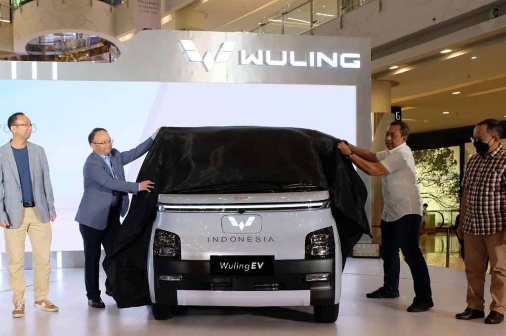 Wuling GSEV produksi Indonesia ini mulai diperkenalkan di depan publik, masih menunggu momentum GIIAS untuk peluncuran perdananya. WM