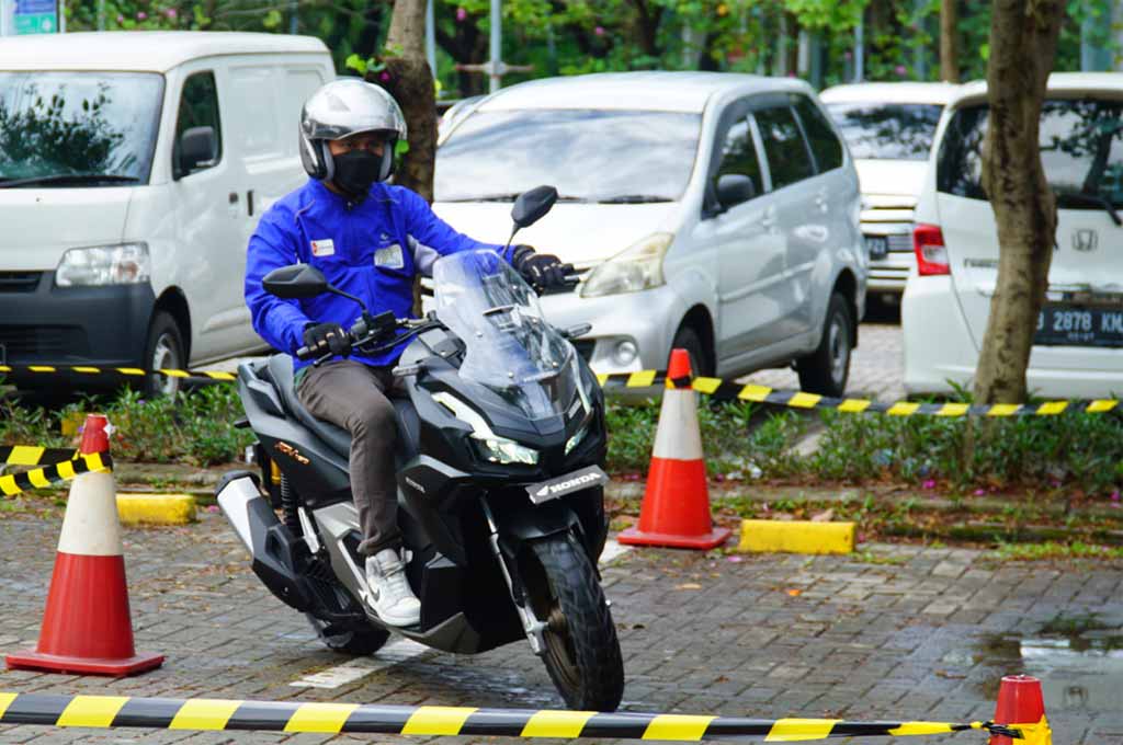 Komunitas pengguna Honda di Jawa Barat merasa puas melakukan test ride terhadap New ADV160. DAM