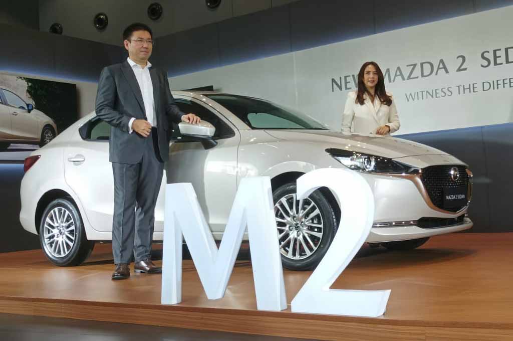 Mazda2 Sedan jadi jagoan baru yang menemani kehadiran SUV premium mereka yaitu CX-8, tapi apa bedanya dengan versi hatchback? EMI