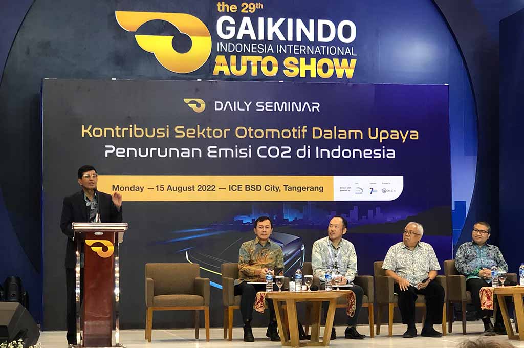Isu elektrifikasi otomotif bukan hanya di Indonesia, namun juga di pasar otomotif global dianggap jadi tantangan besar sekaligus jadi peluang. AG - Alun