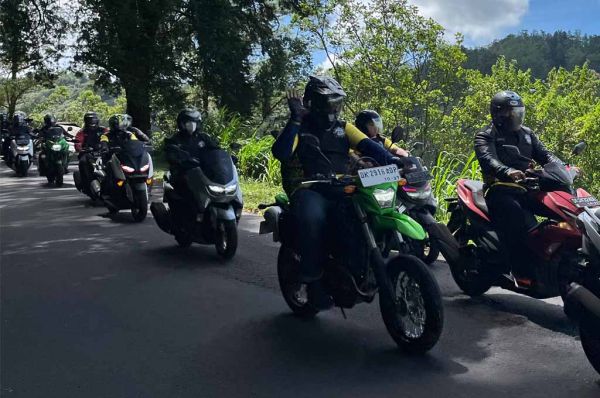Kemenparekraf RI bersama salah satu perusahaan pembiayaan di Indonesia meresmikan Desa Carangsari yang terletak di Pulau Dewata, Bali, sebagai Desa Wisata Ramah Berkendara.