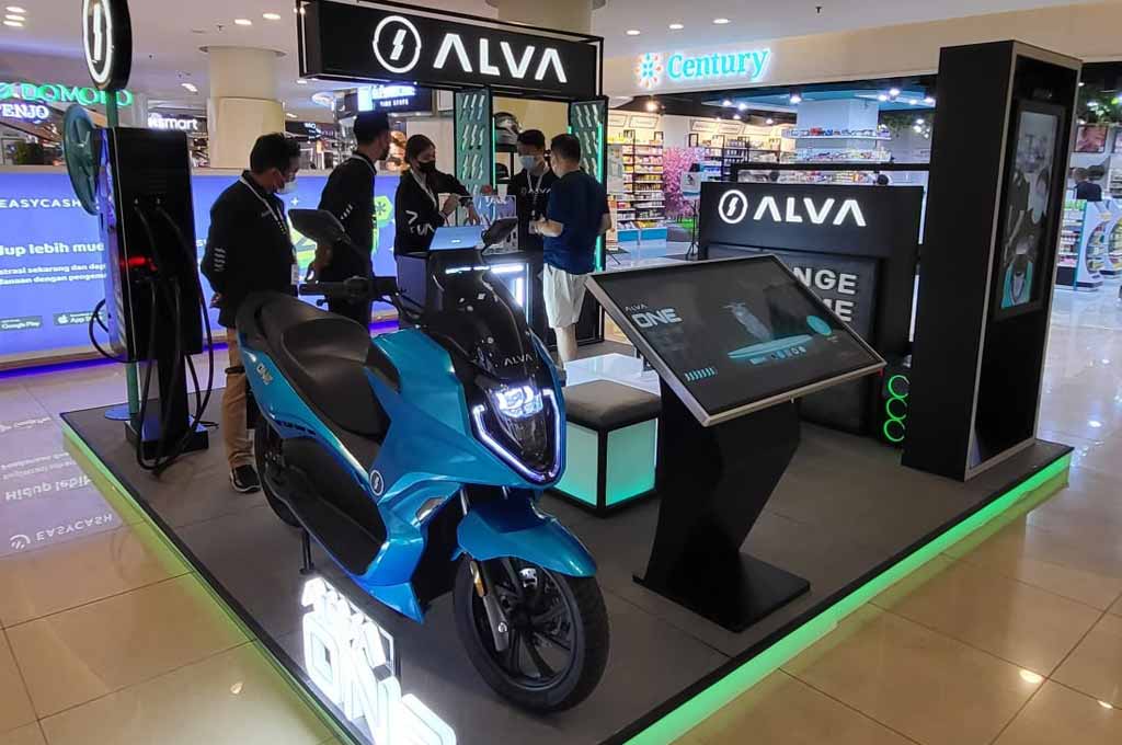 Produsen motor listrik Alva mulai pede pameran di mall-mall. IMG