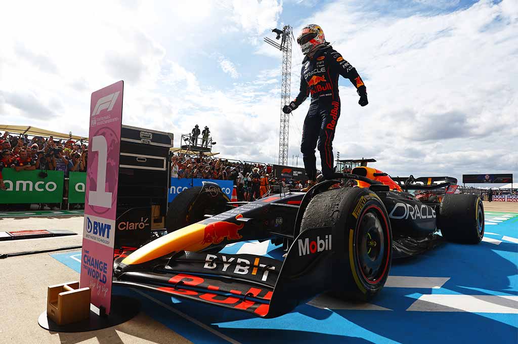 Max Verstappen berikan kemenangan sekaligus kuncian titel juara dunia untuk kategori konstruktor buat timnya Red Bull Racing. Red Bull CP
