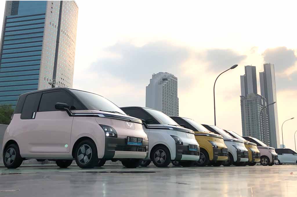 300 unit Wuling Air ev diserahkan ke Kementerian Sekretaris Negara sebagai komitmen elektrifikasi otomotif mulai di KTT G20. AG-Uda