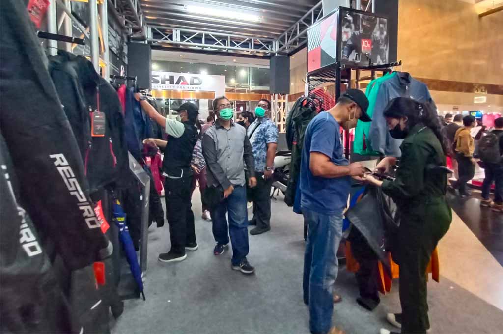 Respiro bawa beberapa prototipe jaket di IMOS 2023 untuk memperlihatkan komitmen mereka di industri apparel otomotif nasional dan dunia. R