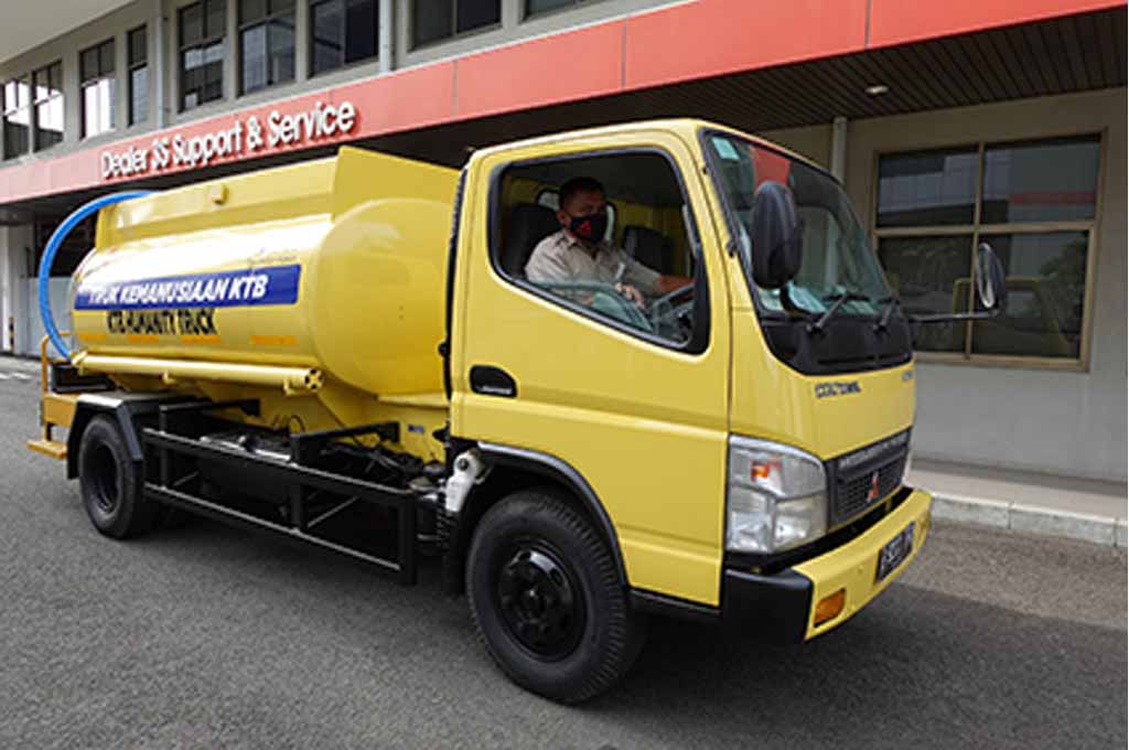 Mitsubishi Fuso ikut berpartisipasi dalam memberikan bantuan kepada korban bencana di Cianjur. KTB
