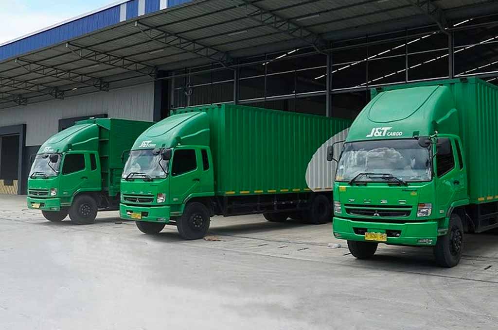 Untuk urusan pengiriman logistik berat, cari pengiriman yang punya kredibilitas bagus. J&T