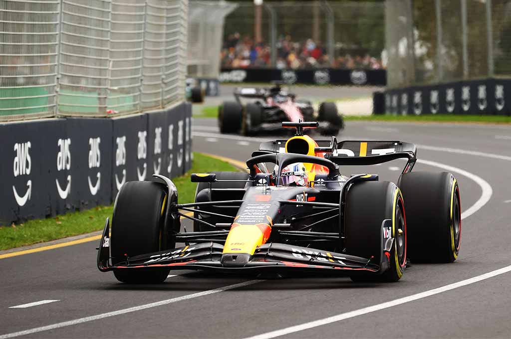 Verstappen Amankan Posisi Pole di F1 Australia
