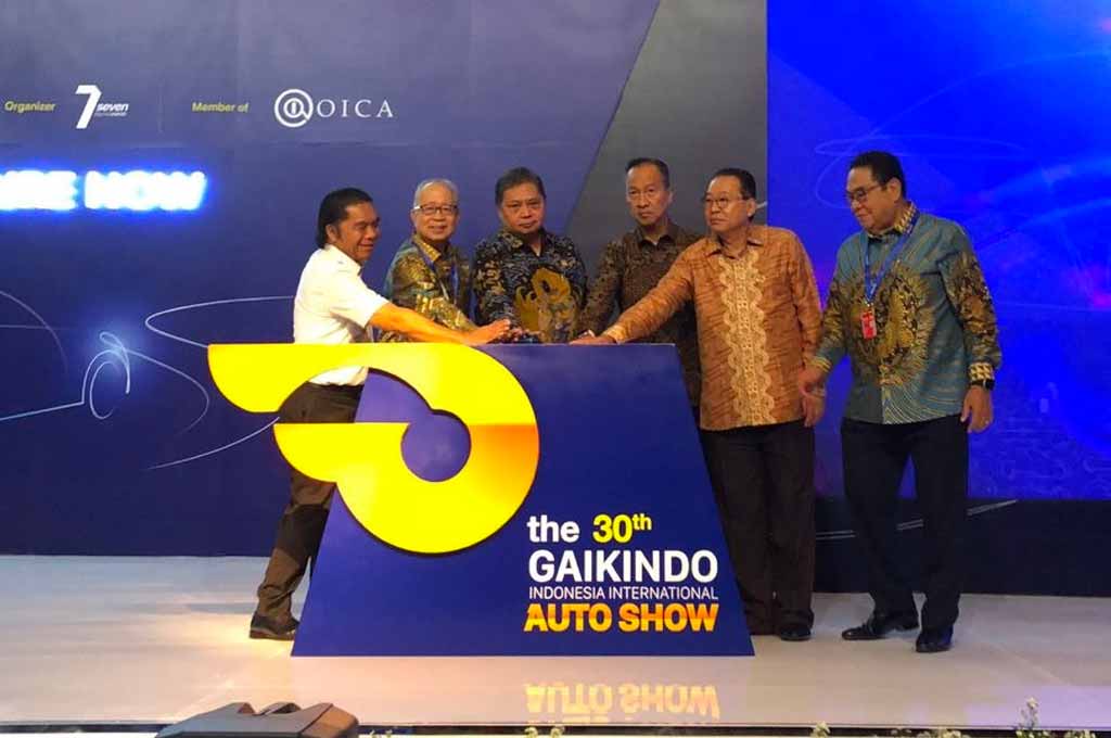 Pameran otomotif GIIAS 2023 resmi dibuka oleh Airlangga Hartarto di ICE Tangerang. AG-Uda