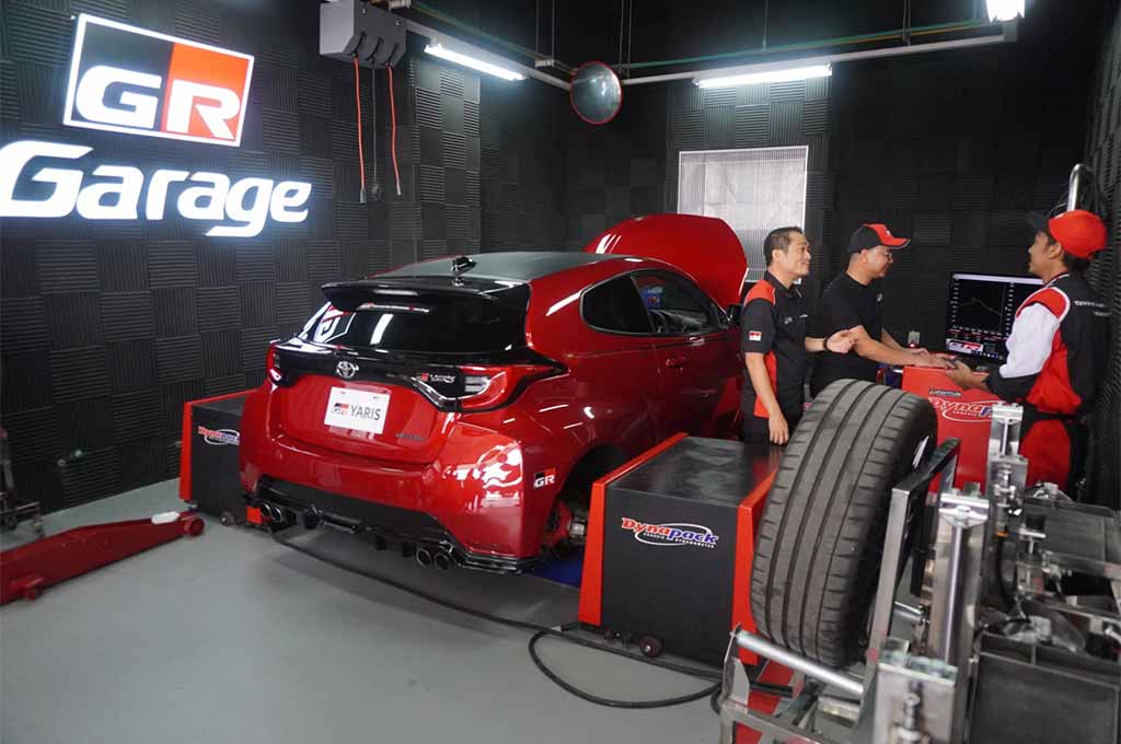 GR Garage jadi tempat baru buat nunjukkin mobil-mobil reguler berperforma tinggi milik Toyota. AG-Alun