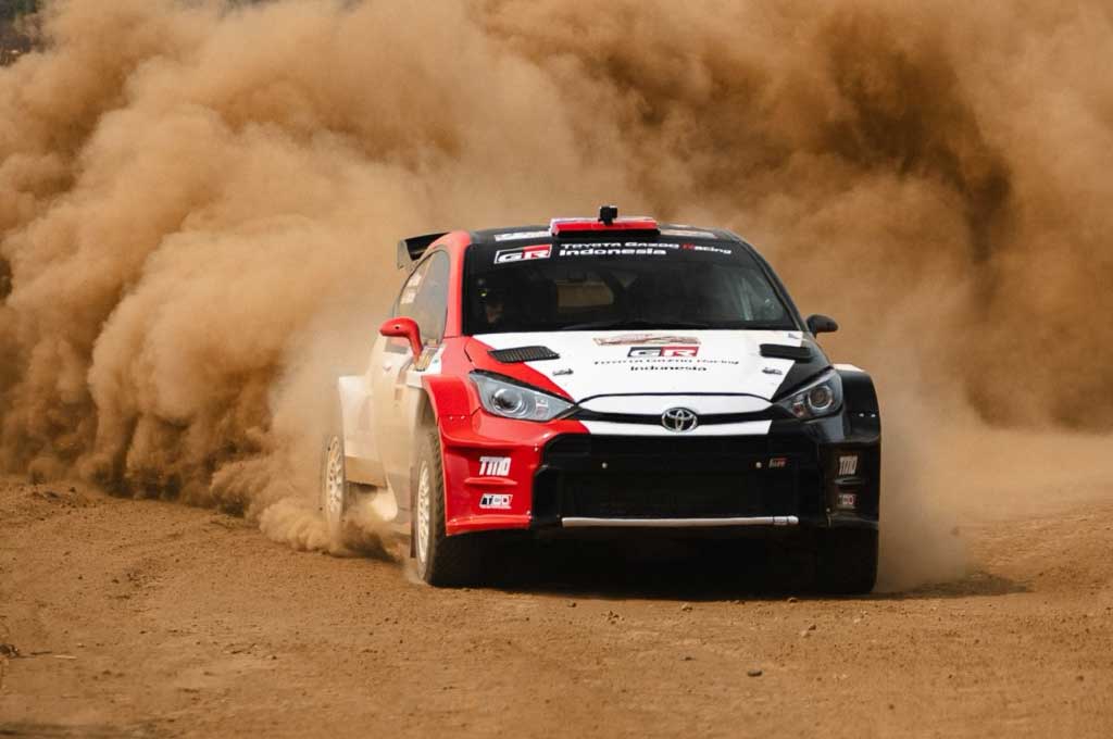 Toyota Gazoo Racing Indonesia tampil epik di Kejuaraan Nasional Sprint Rally Malang. TGRI