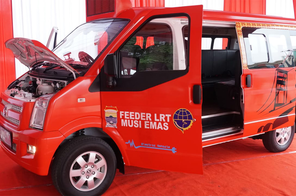 Siasat mobil listrik DFSK Gelora E menyasar pasar instansi pemerintah - DFSK 