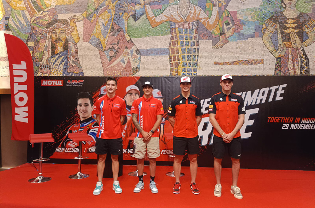 Motul dan HRC mengundang Rubén Fernández dan Tim Gajser yang tampil di MXGP, serta Iker Lecuona dan Xavi Vierge yang berkompetisi di WSBK - Motul