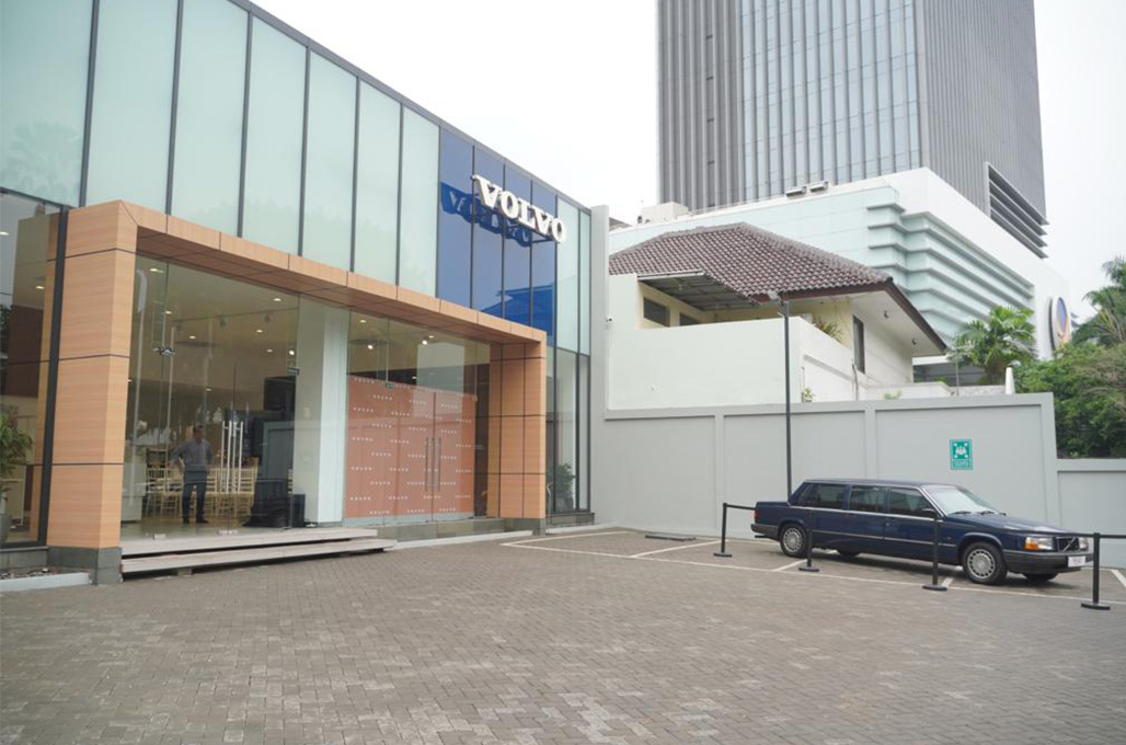 Service Center Volvo Dibangun dengan Sistem Pemanenan Air Hujan - Volvo Cars