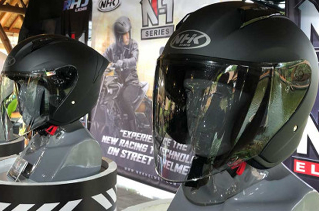 NHK meluncurkan dua produk terbaru helm N-1 Max dan helm Elite yang diklaim cocok hadapi kemacetan - Medcom
