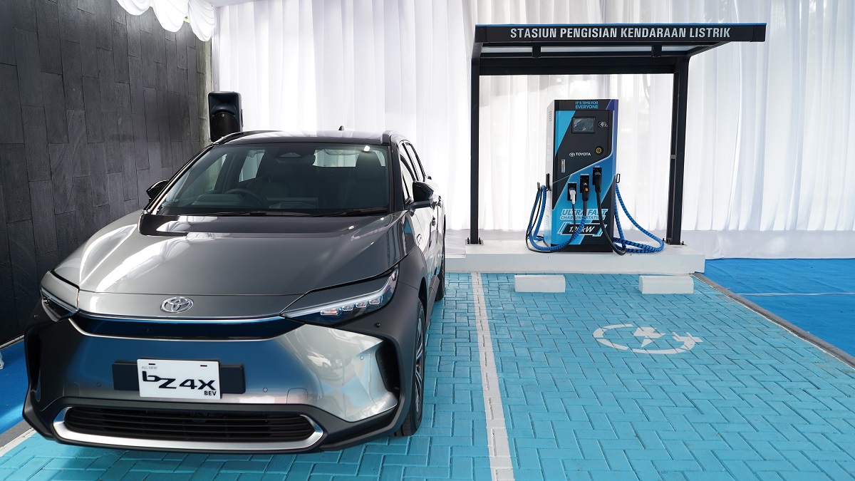 Mempercepat pertumbuhan ekosistem xEV, Toyota menghadirkan Ultra Fast Charging pertama di Aceh dan Jogja - TAM