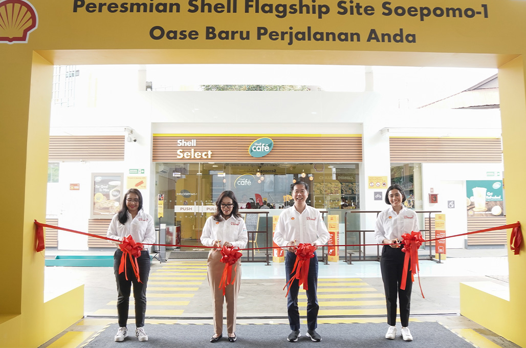Shell meresmikan flagship pertama di Indonesia sebagai one stop destination bagi pengendara - Shell