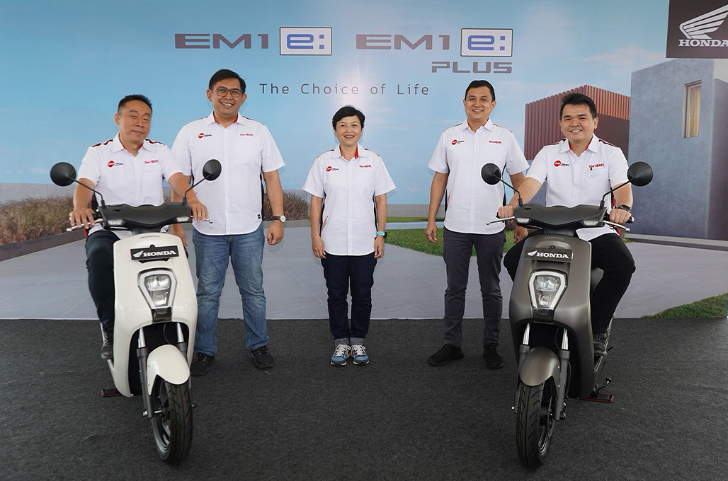 Ratusan dealer motor Honda di Jawa Barat mulai memperkenalkan EM1 e dan EM1 e Plus - AG