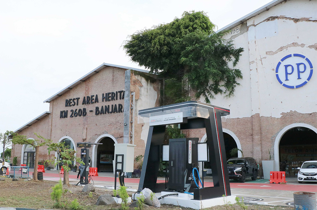 Charging station EV kini tersedia di rest area heritage KM260 B Banjaratma - AOP