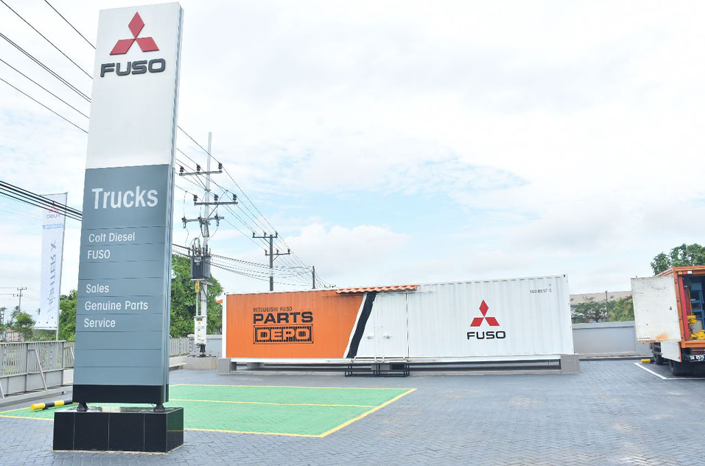 Melayani mobilitas pelanggan, Bengkel Siaga Mitsubishi Fuso tetap buka 24 jam di saat liburan - Fuso