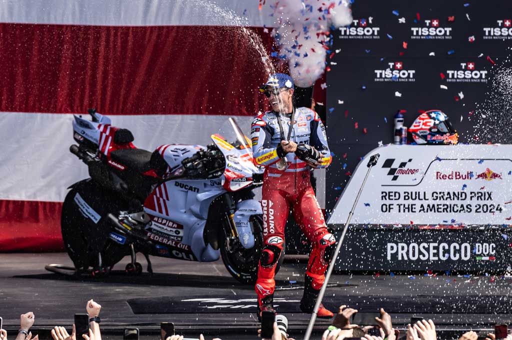 Marc Marquez amankan podium 2 di sesi Sprint Race MotoGP Austin usai bertarung ketat dengan pembalap rookie. GR