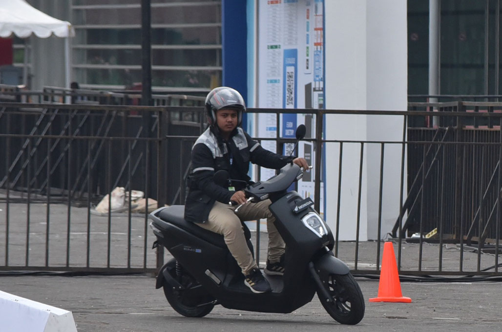 Hampir 250 Pengunjung Jajal Honda EM 1 e di Pameran EV - WMS