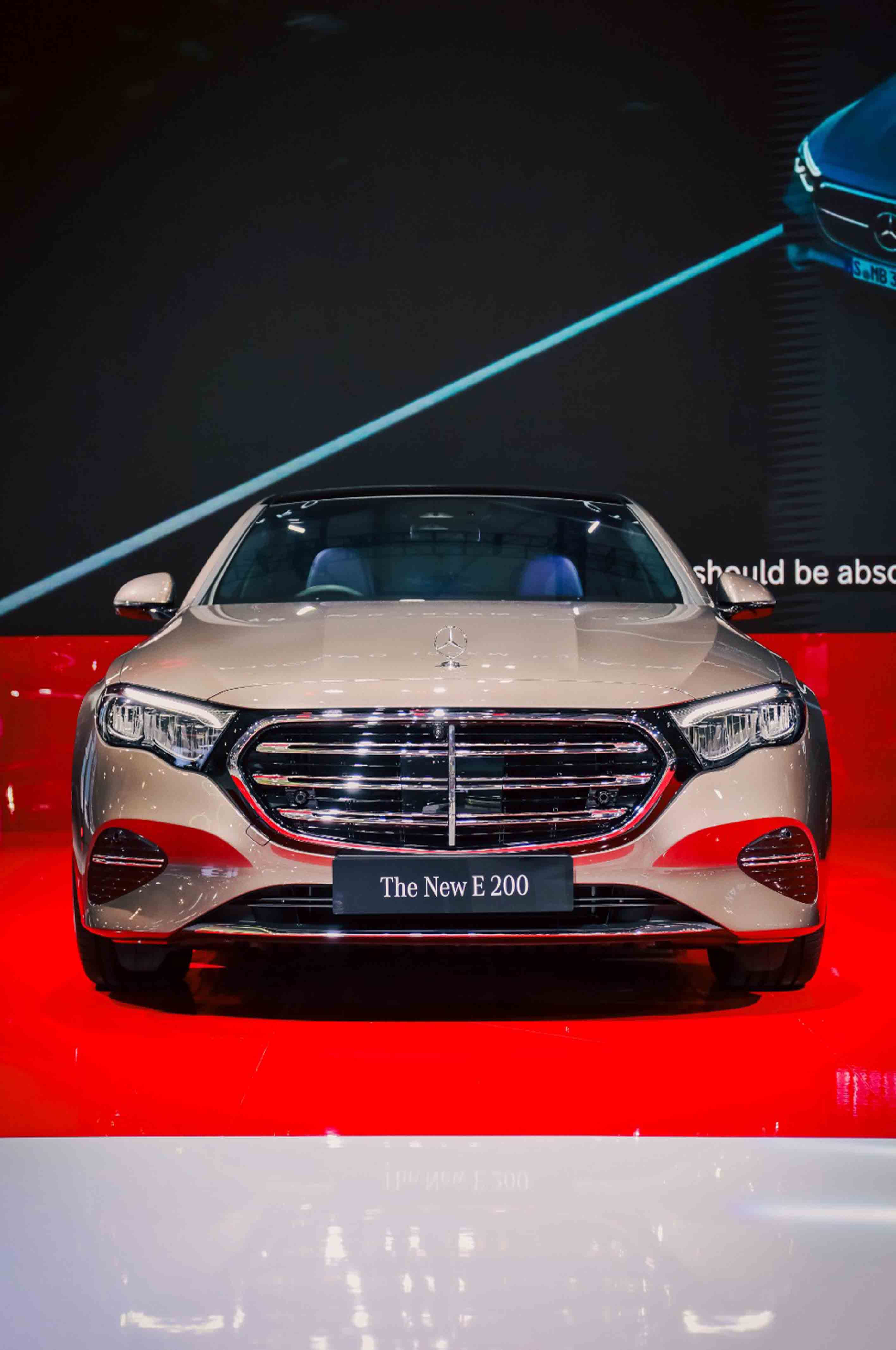 Gemerlap Bintang Baru di Booth Mercedes-Benz Indonesia 